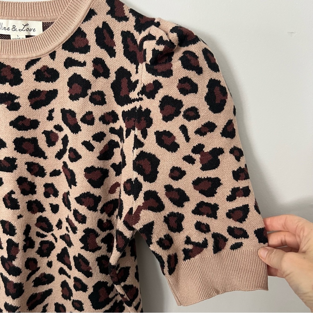 Vine & Love Leopard Print Short Puff Sleeve Sweater Large Brown Tan Animal Chic - Picture 5 of 9